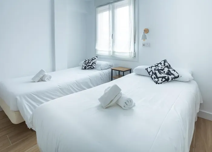 Centre 1 * Мундака