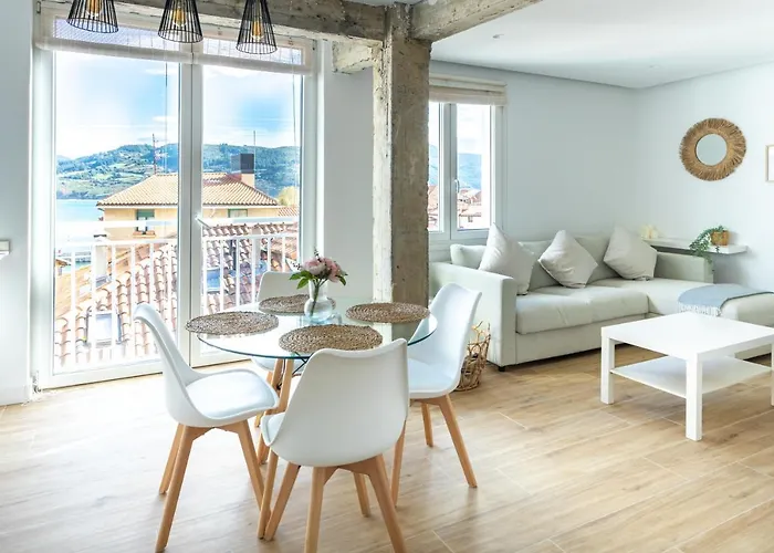 Centre 1 ムンダカ