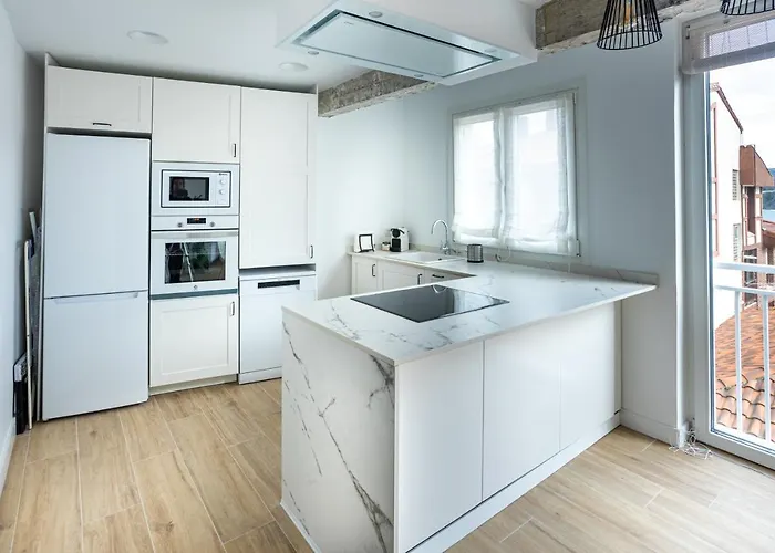 Centre 1 * ムンダカ